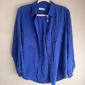 Equipment women’s 100% silk Royal Blue oversized Shirt size Small